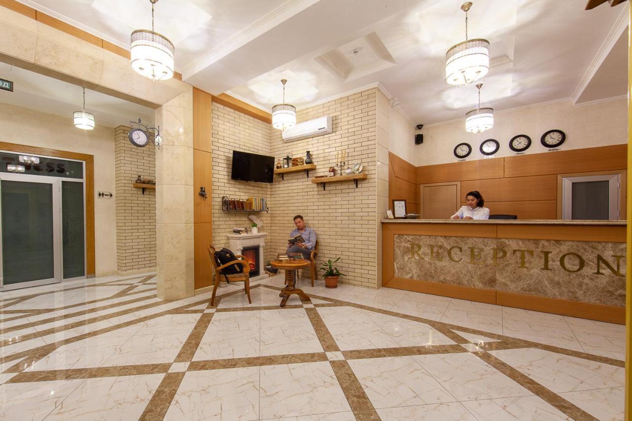 Sacvoyage Hotel Алмати Екстер'єр фото
