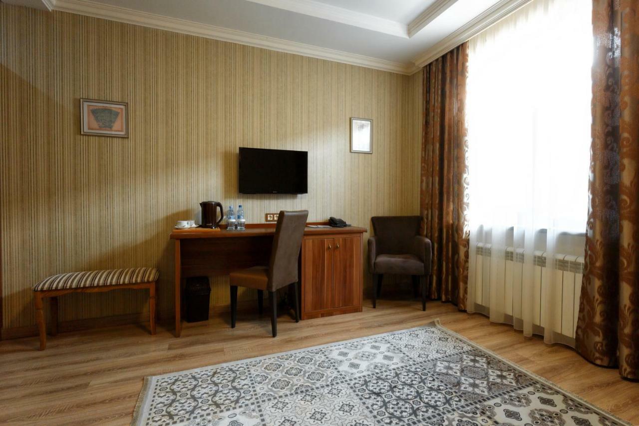 Sacvoyage Hotel Алмати Екстер'єр фото