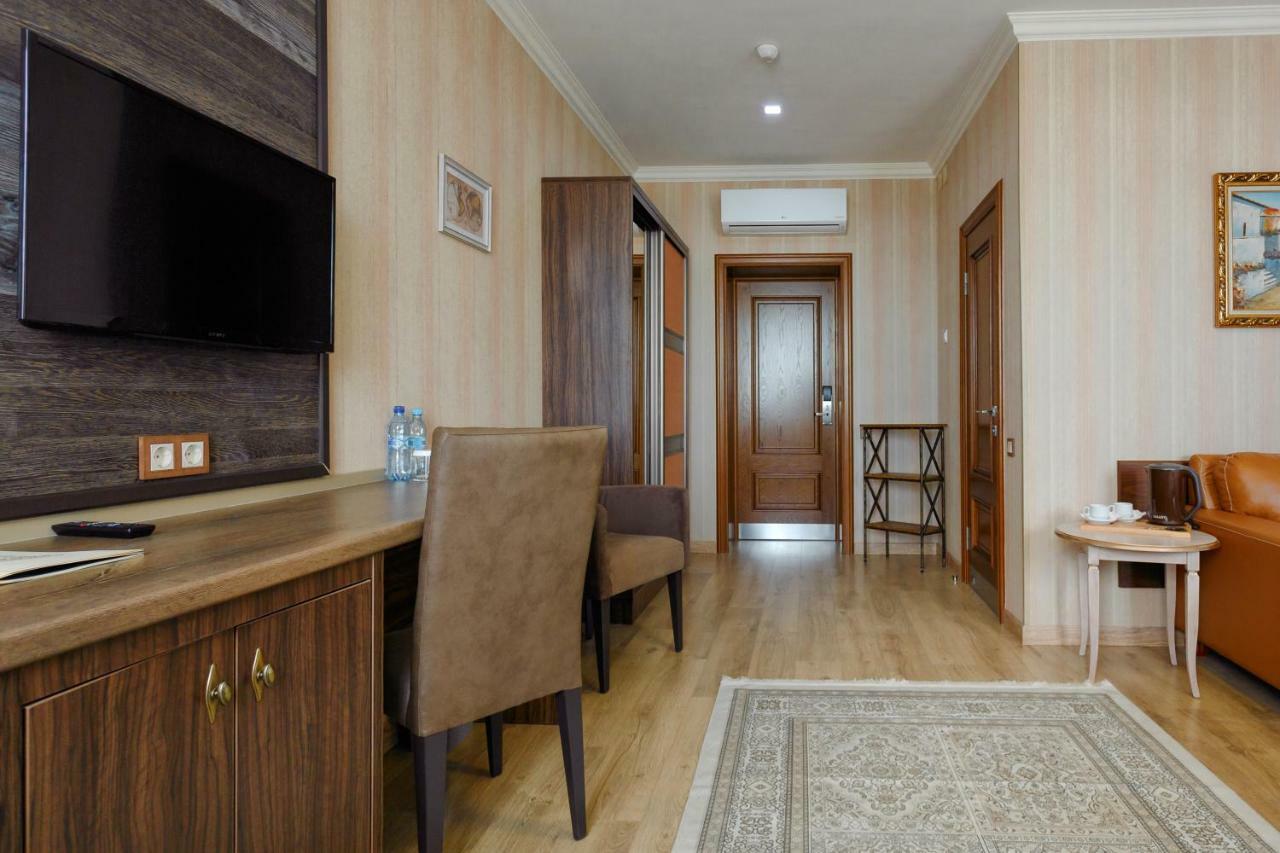 Sacvoyage Hotel Алмати Екстер'єр фото