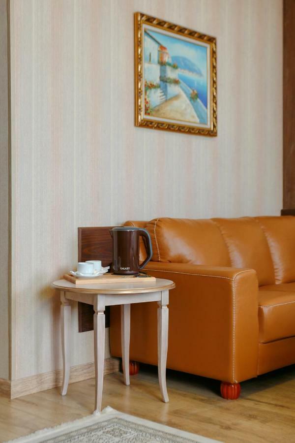 Sacvoyage Hotel Алмати Екстер'єр фото